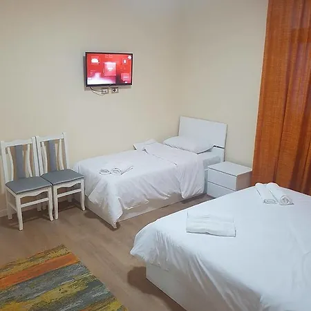 Nefeli Hotel *